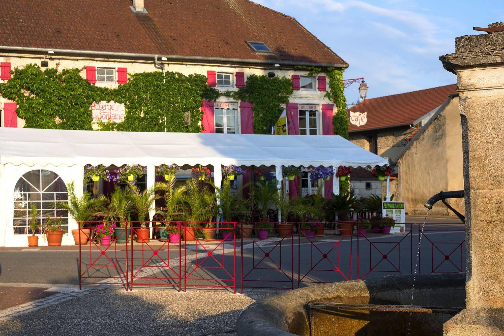 Auberge De La Fontaine Villiers-sur-Suize Exterior foto